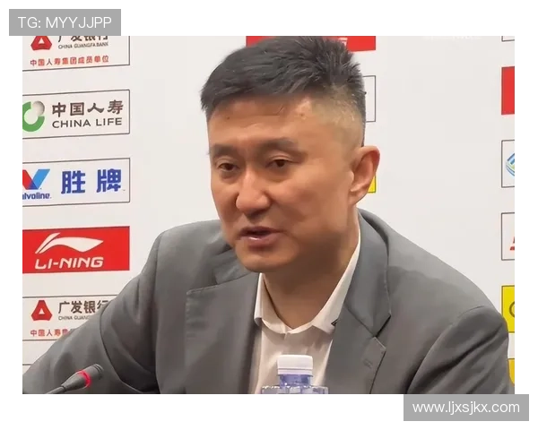 杜锋吉林暖心祝福老球迷大爷